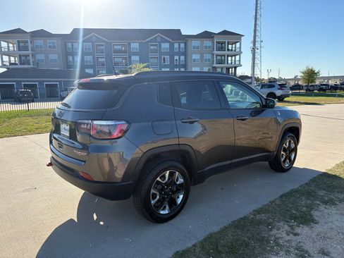 Used 2018 Jeep Compass Trailhawk w/ Leather Interior Group image 9