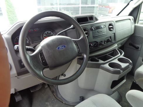 Used 2012 Ford E-350 and Econoline 350 Super Duty w/ Payload Pkg RWD image 8