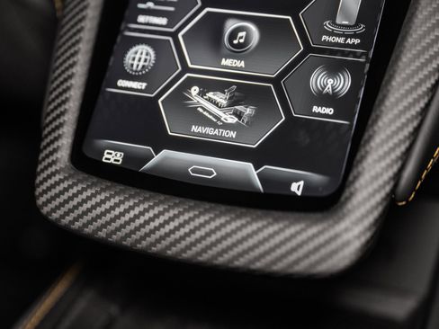 Used 2024 Lamborghini Revuelto image 41