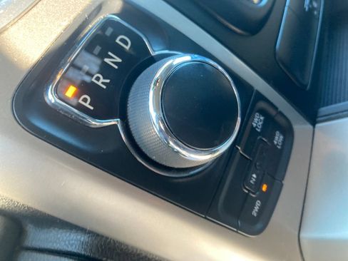 Used 2017 RAM 1500 Classic SLT w/ SLT Plus D￩cor Group image 28