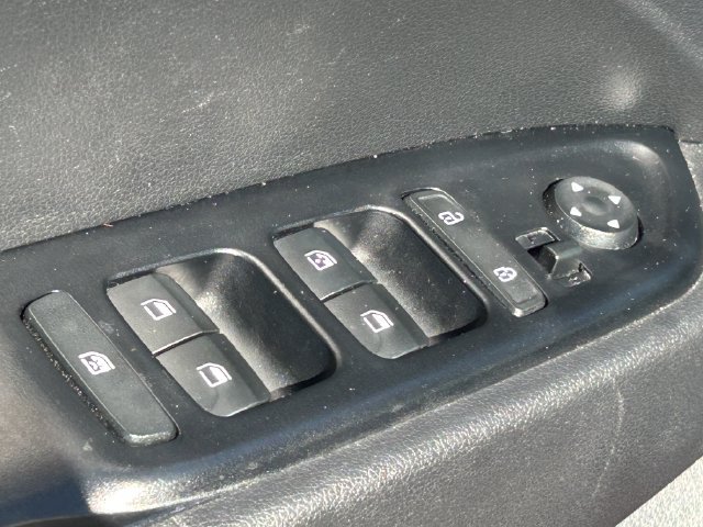 Used 2022 Hyundai Venue SEL FWD image 22