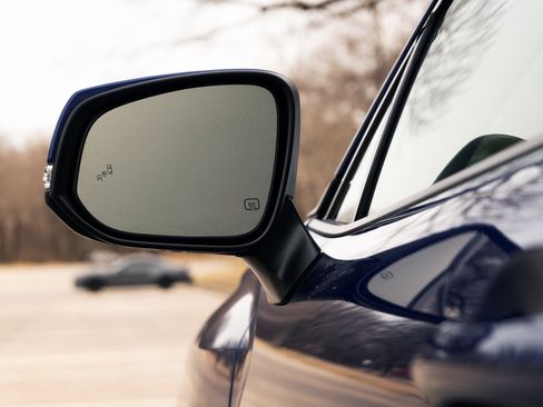 Used 2024 Toyota Corolla Cross XLE image 12