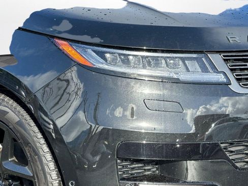New 2025 Land Rover Range Rover Sport Dynamic SE AWD/4WD image 12