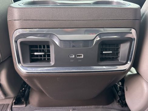 Used 2024 Chevrolet Silverado 1500 LTZ AWD/4WD image 25