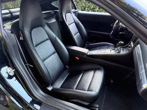 Used 2016 Porsche Cayman RWD image 25
