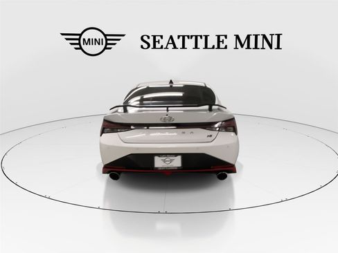 Used 2022 Hyundai Elantra N FWD image 10