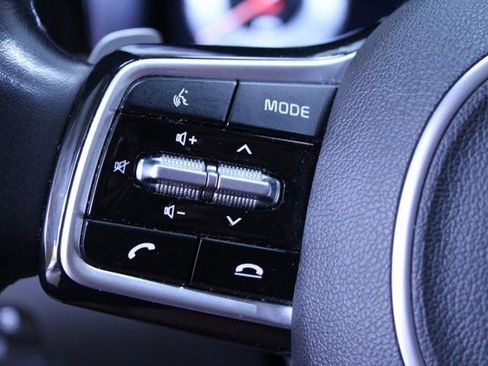 Used 2021 Kia Sorento SX Prestige image 18