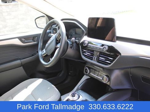 Used 2022 Ford Escape SE w/ Cold Weather Package FWD image 23