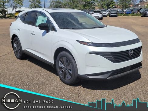 New 2025 Nissan Murano SL image 1