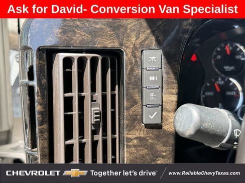 Used 2020 GMC Savana 2500 Extended w/ Enhanced Convenience Package RWD image 27
