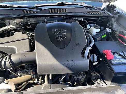 Used 2021 Toyota Tacoma SR5 image 33