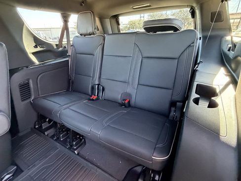 New 2026 GMC Yukon XL Elevation w/ Elevation Premium Package image 17