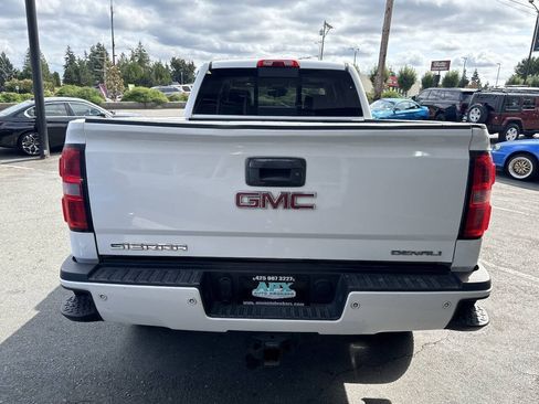 Used 2015 GMC Sierra 3500 Denali w/ Duramax Plus Package AWD/4WD image 5