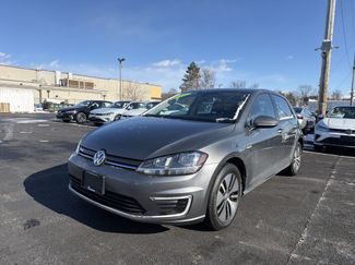 Used 2019 Volkswagen e-Golf SE w/ Driver Assistance Package video 1