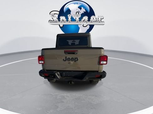 Used 2020 Jeep Gladiator Sport image 10