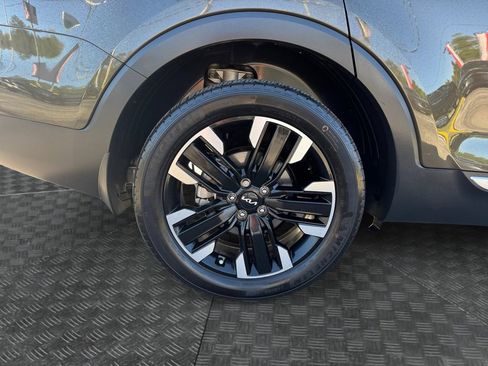 Used 2024 Kia Telluride SX AWD/4WD image 17