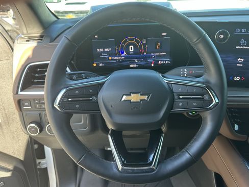 Used 2025 Chevrolet Tahoe High Country image 20