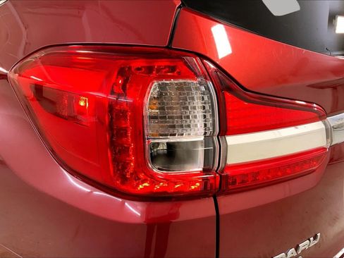 Used 2019 Subaru Ascent Touring w/ Popular Package #2 AWD/4WD image 28