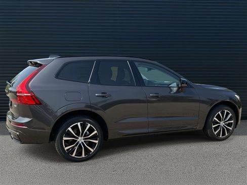 Certified 2025 Volvo XC60 B5 Plus w/ Climate Package image 5