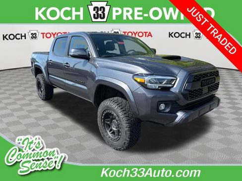 Used 2022 Toyota Tacoma TRD Sport w/ TRD Premium Sport Package AWD/4WD image 1