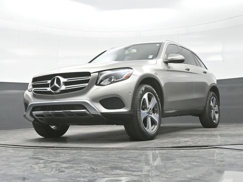 Used 2019 Mercedes-Benz GLC 300 4MATIC image 21