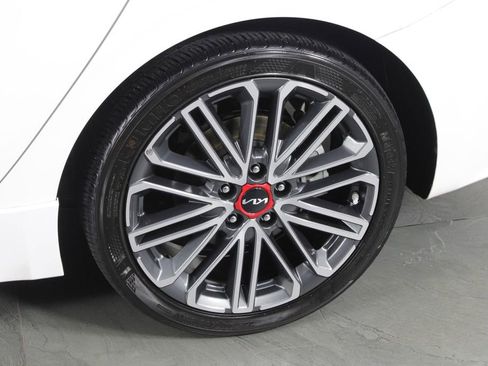 Used 2023 Kia Forte GT w/ GT2 Package FWD image 12