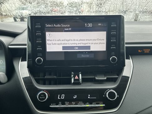 Certified 2020 Toyota Corolla LE image 24