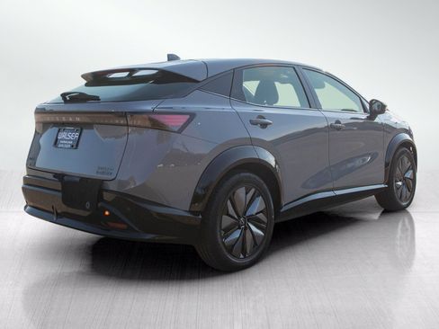 Used 2023 Nissan Ariya AWD image 5