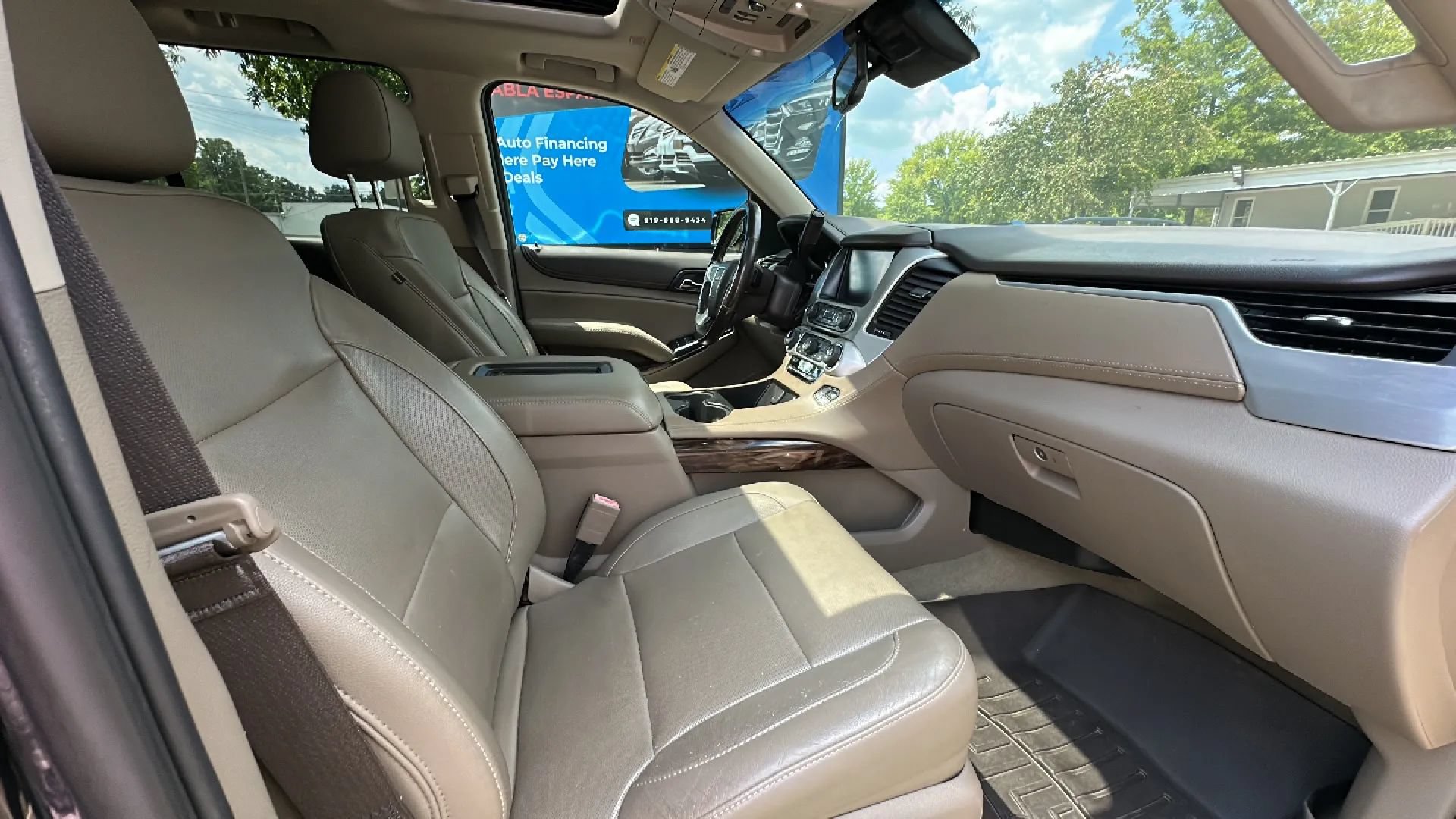 Used 2018 GMC Yukon SLT w/ Open Road Package AWD/4WD image 32