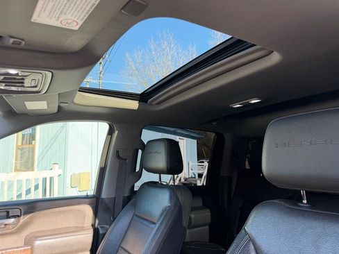 Used 2020 GMC Sierra 2500 Denali w/ Denali Ultimate Package image 16