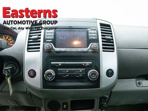 Used 2017 Nissan Frontier S image 12