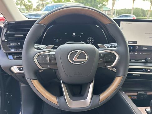 Certified 2026 Lexus RX 350 FWD w/ Convenience Package image 34