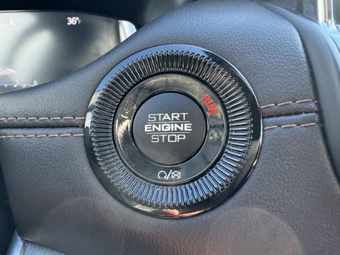 Used 2022 Jeep Compass Limited w/ (RED) Package image 27