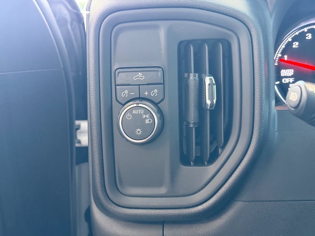 Used 2024 Chevrolet Silverado 1500 W/T w/ WT Convenience Package RWD image 23