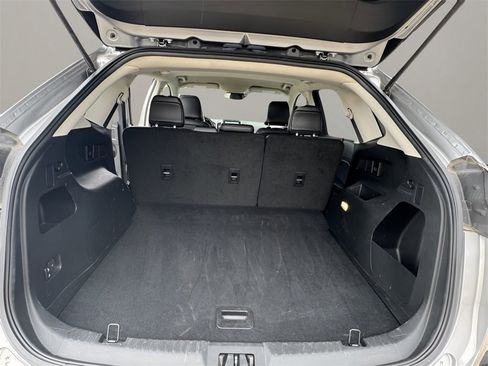 Used 2023 Ford Edge SEL image 11