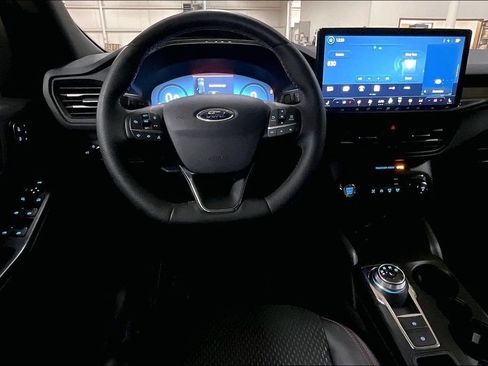 Certified 2025 Ford Escape ST-Line Elite AWD/4WD image 5