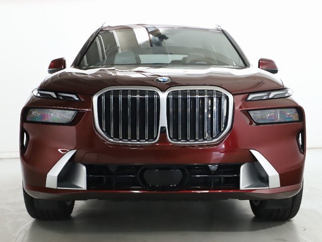 Used 2027 BMW X7 xDrive40i AWD/4WD image 5