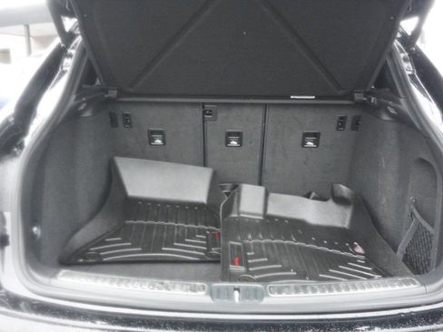 Used 2021 Porsche Macan S w/ Premium Package Plus image 19