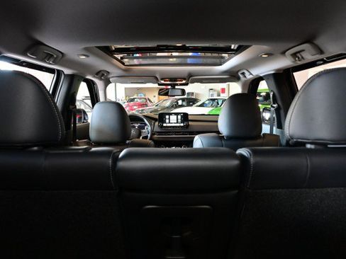 Used 2024 Mitsubishi Outlander SE Black Edition AWD/4WD image 23