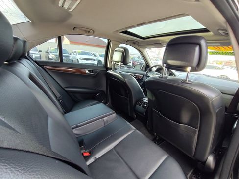 Used 2010 Mercedes-Benz C 300 Sedan image 35