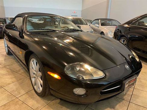 Used 2006 Jaguar XK8 Convertible RWD image 47