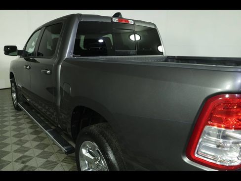 Used 2022 RAM 1500 Big Horn AWD/4WD image 18