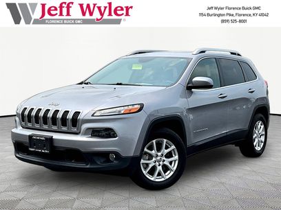 Used 2017 Jeep Cherokee Latitude w/ Comfort/Convenience Group