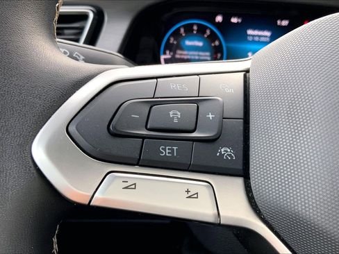 Used 2025 Volkswagen Atlas Cross Sport SE AWD/4WD image 20