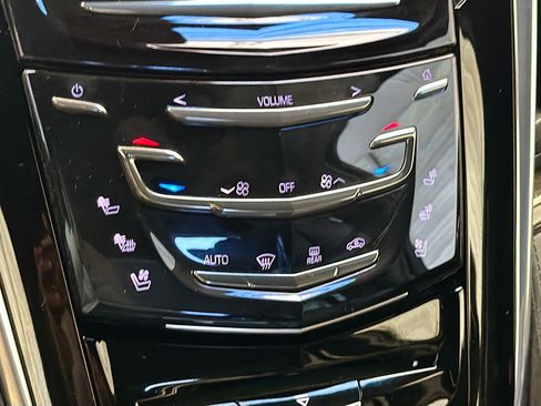 Used 2016 Cadillac Escalade Platinum AWD/4WD image 10