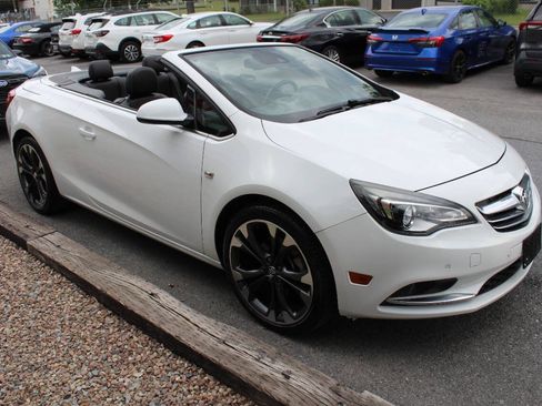 Used 2018 Buick Cascada Premium FWD image 5