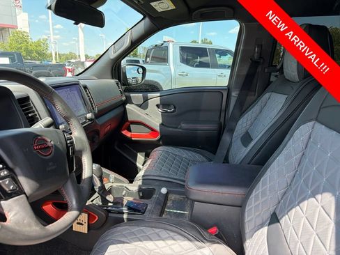 Used 2022 Nissan Frontier PRO-4X w/ Off-Road Protection Package AWD/4WD image 7