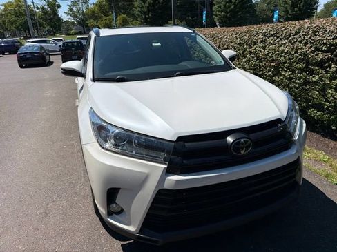 Used 2017 Toyota Highlander SE AWD/4WD image 17