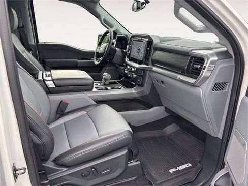 New 2025 Ford F150 Lariat w/ Equipment Group 501A Mid image 15