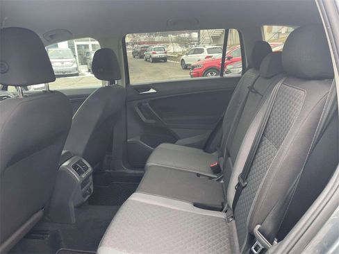 Used 2021 Volkswagen Tiguan S image 12